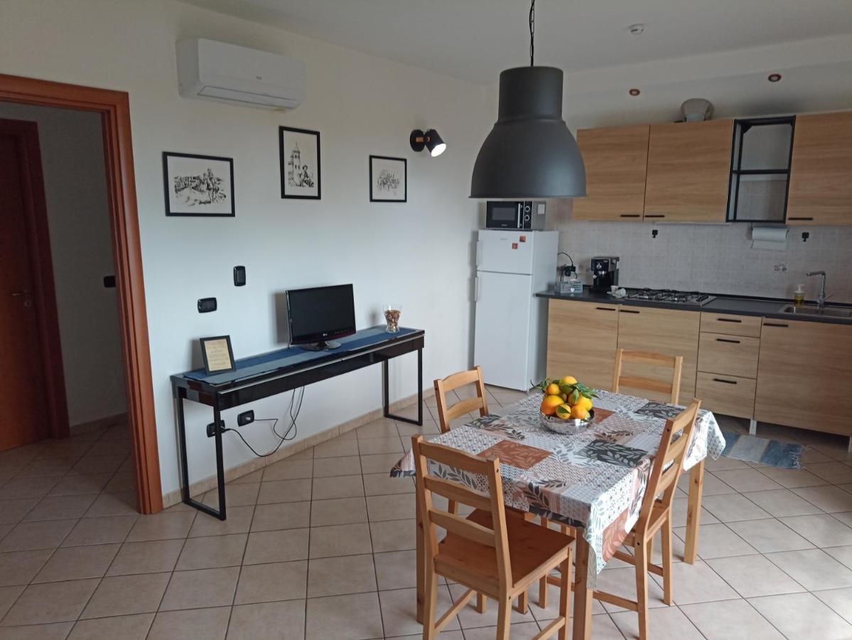 Degli Angioini Holiday Home 카울로니아 마리나 외부 사진